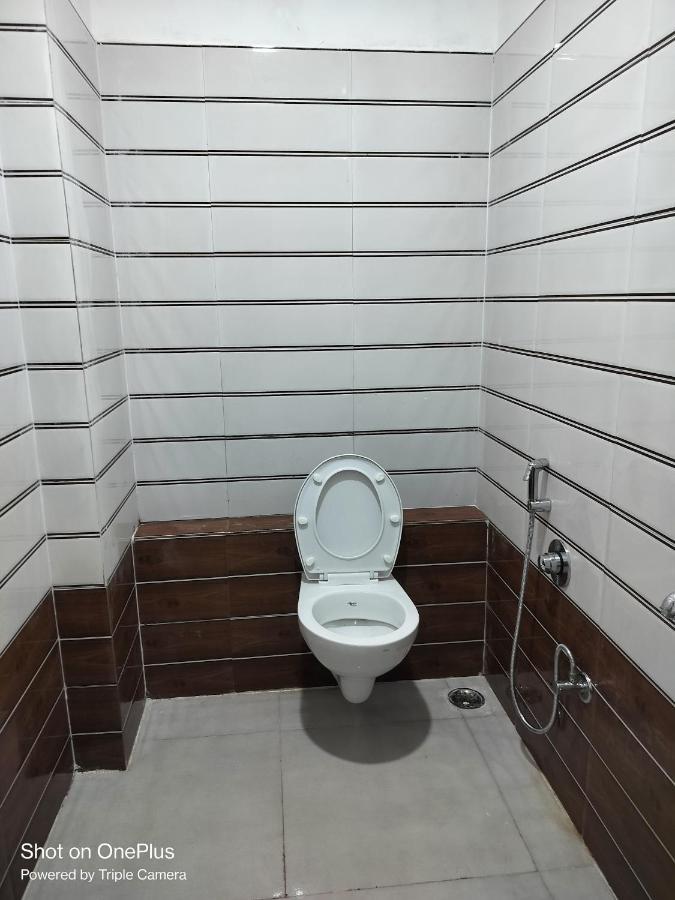 Satkar Home Stay Ujjain Extérieur photo